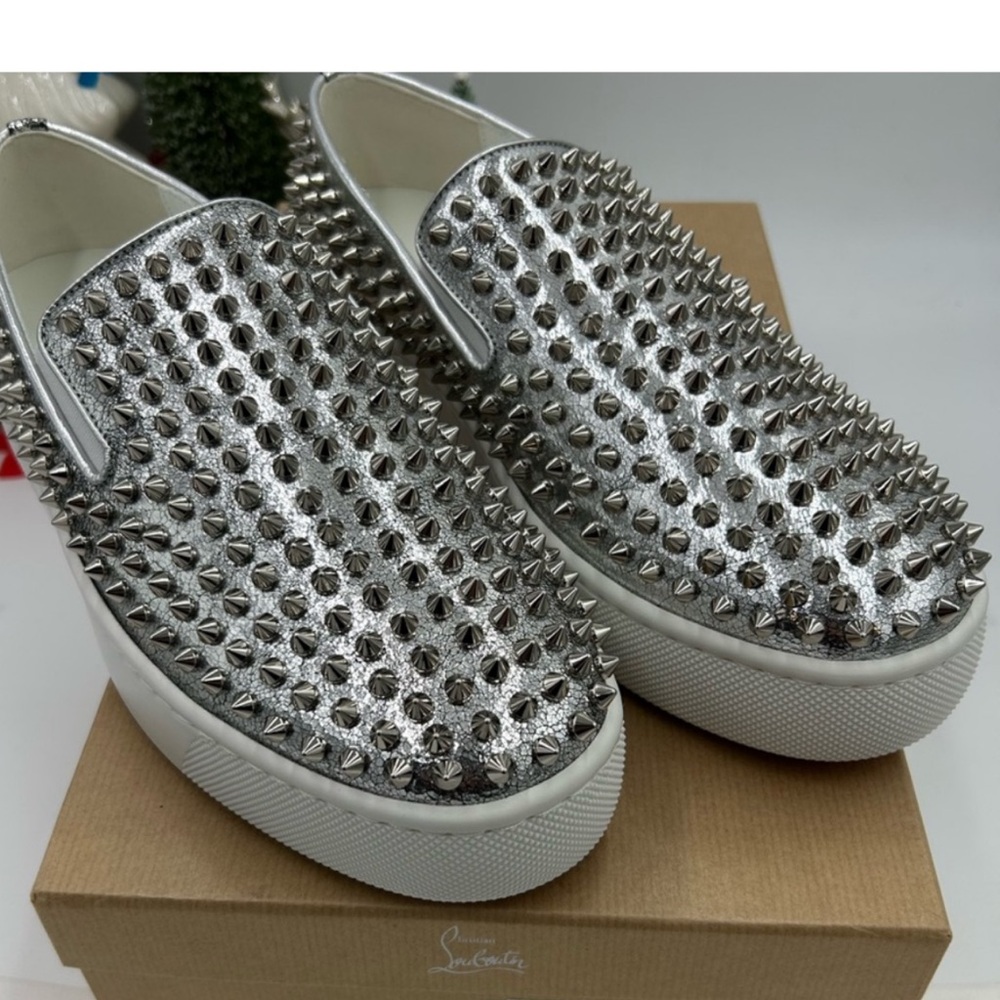 Men's Christian Louboutin Roller Boat Metallic Silver Spiked Sneakers. Size 42